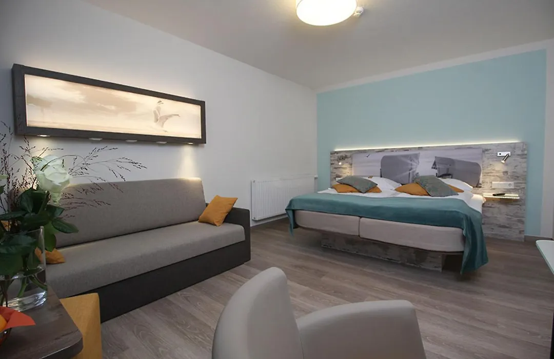 City Hotel-1